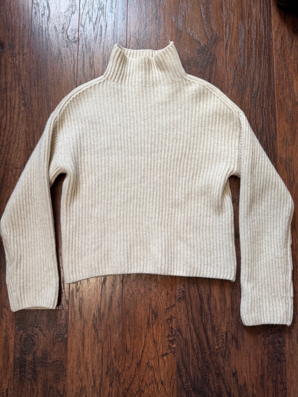 Everlane Cream Ribbed Mock Turtleneck Sweater